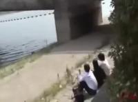【盗撮】高校生カップルの青姦のぞき！立ちバックでガクガクイキ続ける美少女