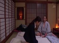 セクハラ上司と相部屋で好き放題にされてしまう人妻OL