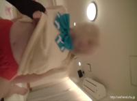 顔出しNGのガチ素人レイヤーに紙パンツ穿かせて変態プレイ