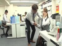 オフィスで時間を止めて美人OLを犯しまくる！口にもマ●コにも突っ込み大量精子注入