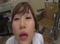 喉奥の性感帯を刺激されインテリ美人女医が号泣アクメ！口とマ●コにブチ込まれイキ狂い