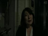 《よしい美希/巨乳熟女人妻NTR中出し》セレブの美人奥様を容赦なく犯し怒涛のピストンにイキ崩れる