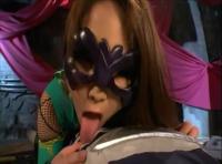 ド痴女女王が正義のヒーローを逆凌辱！激しく肉棒を責めザーメン搾取